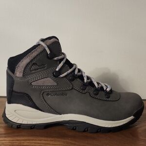 Columbia Charcoal and Black Outdoor Boots